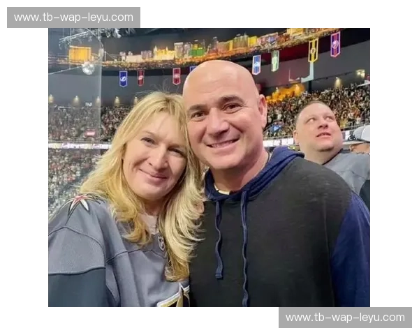 传奇的碰撞：格拉芙与小威，网坛绝代双娇的荣耀与传承